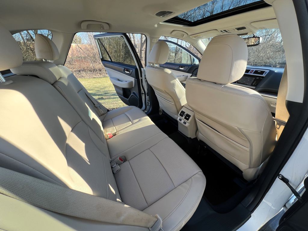 2017 Subaru Outback Image 14