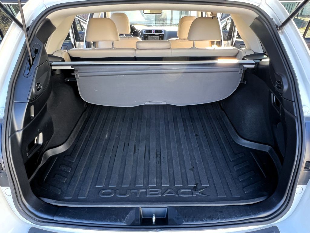 2017 Subaru Outback Image 18