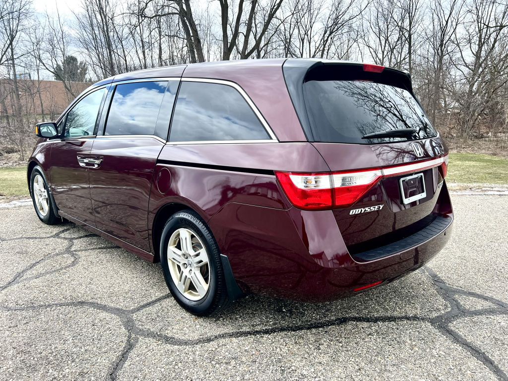 2012 Honda Odyssey Image 4