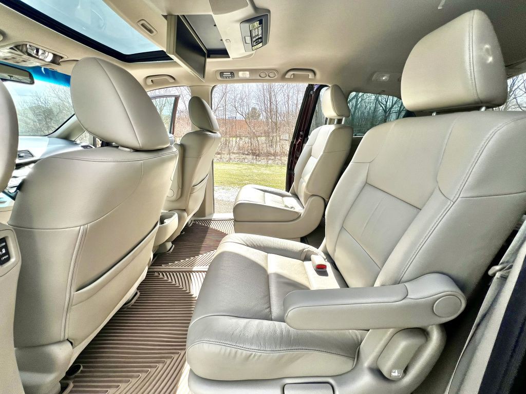2012 Honda Odyssey Image 7