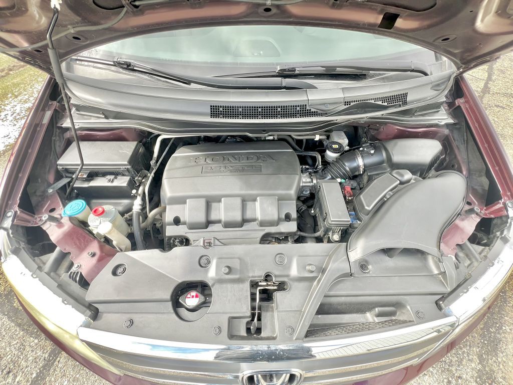 2012 Honda Odyssey Image 14