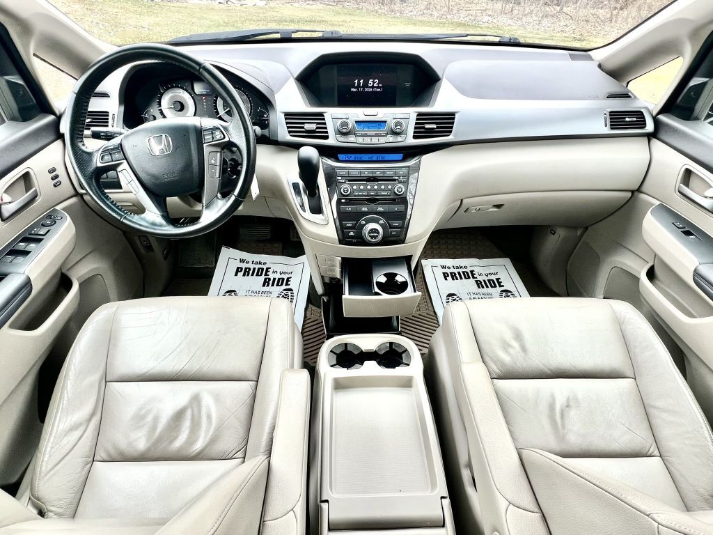 2012 Honda Odyssey Image 17
