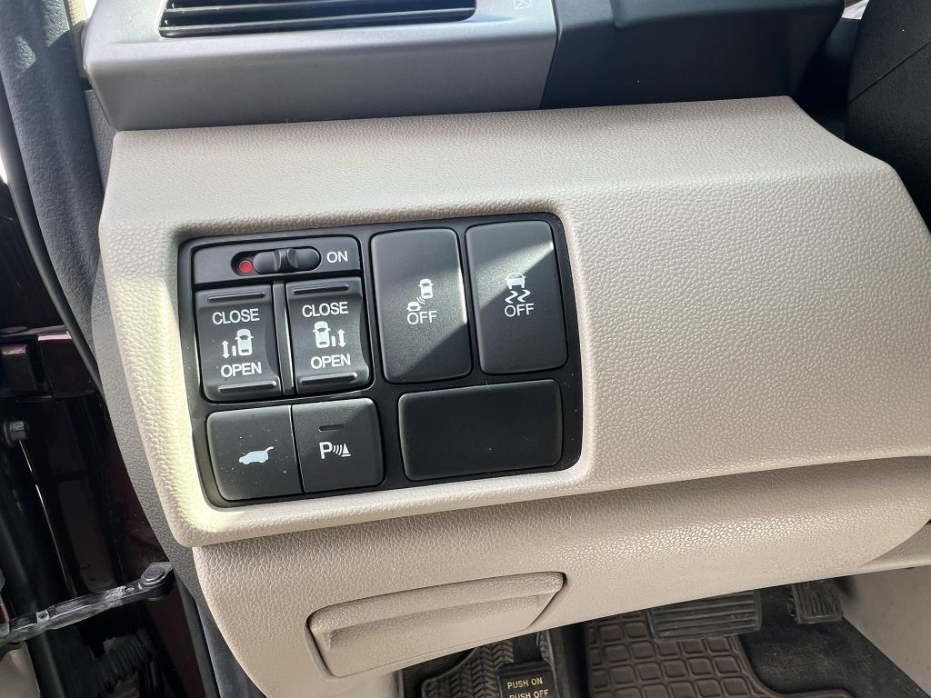 2012 Honda Odyssey Image 22