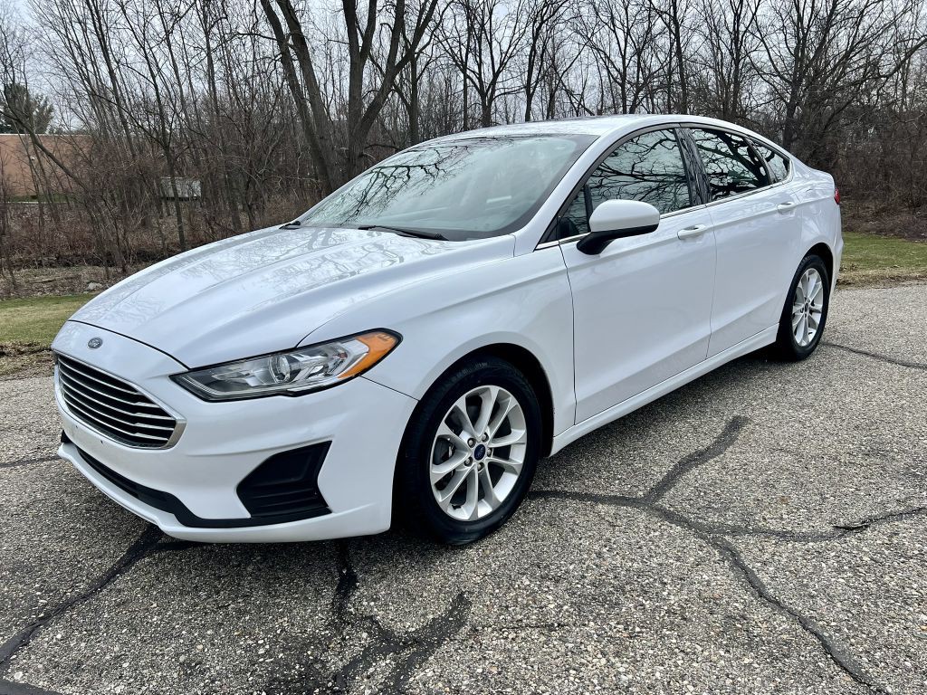 2020 Ford Fusion Image 1