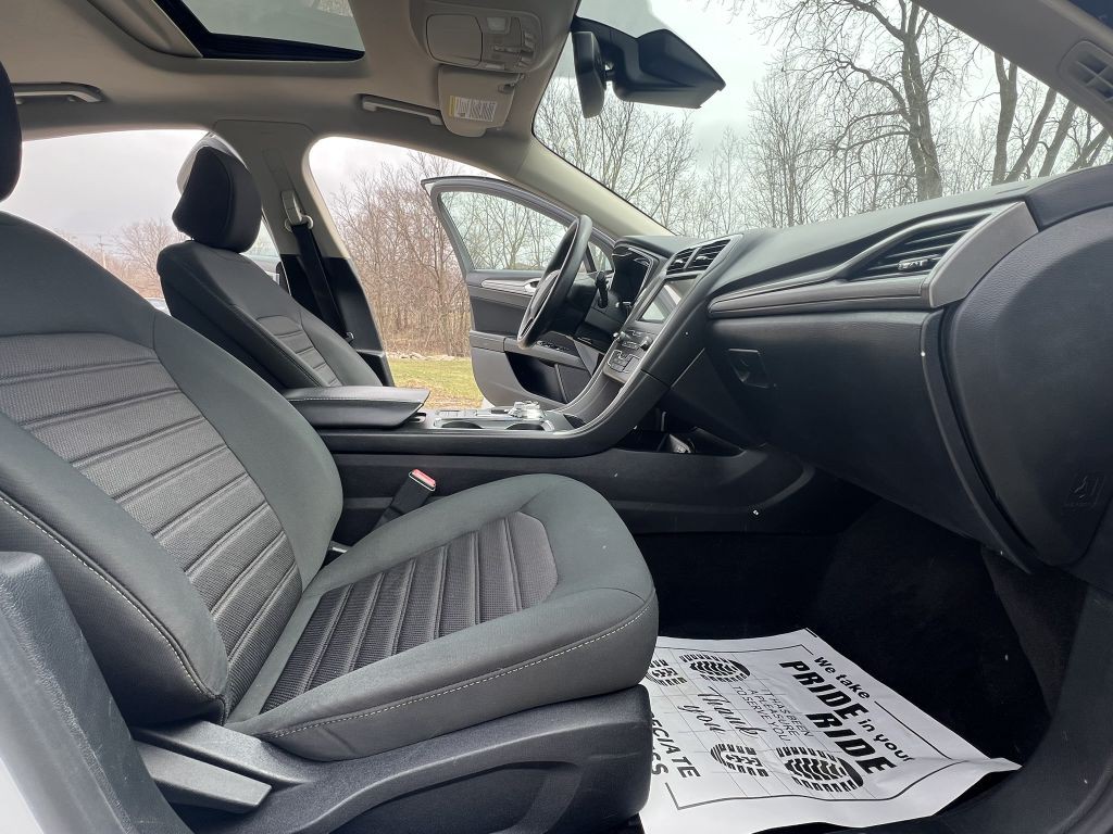 2020 Ford Fusion Image 11