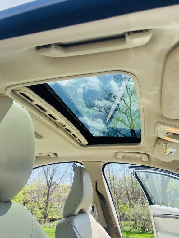 2015 Volvo S80 Image 11