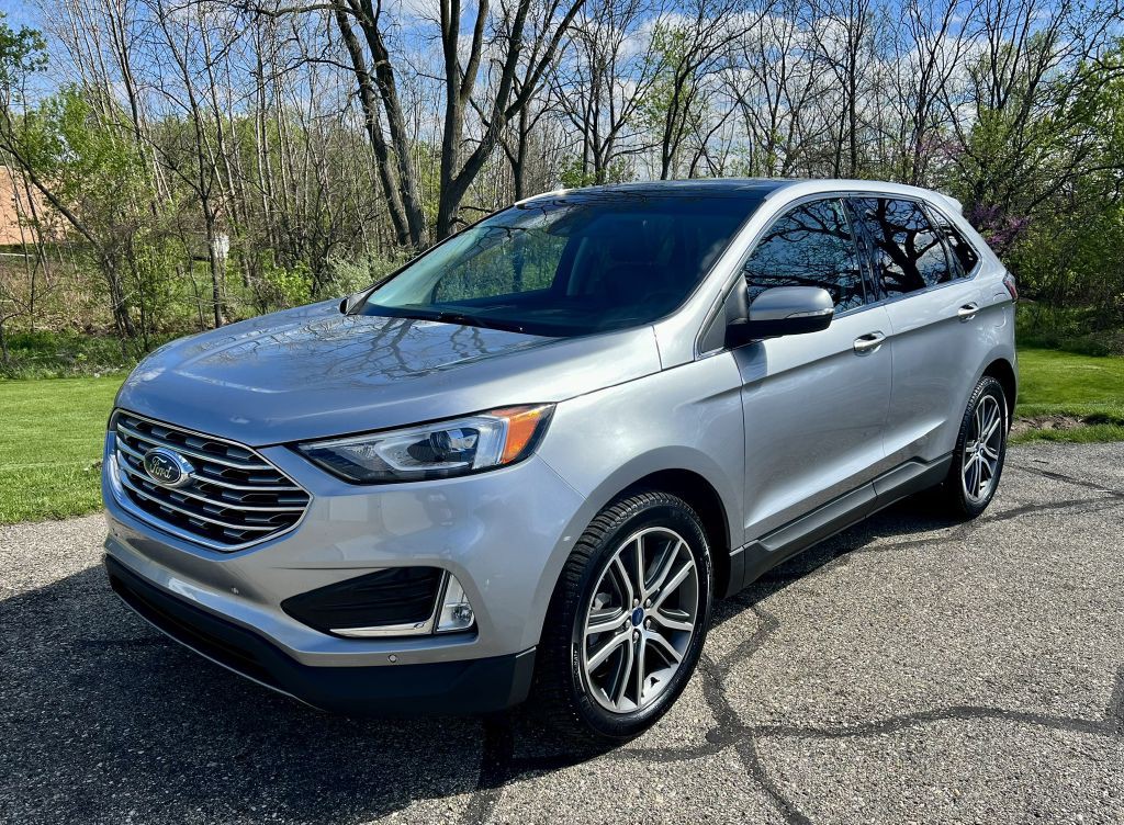 2021 Ford Edge Image 1