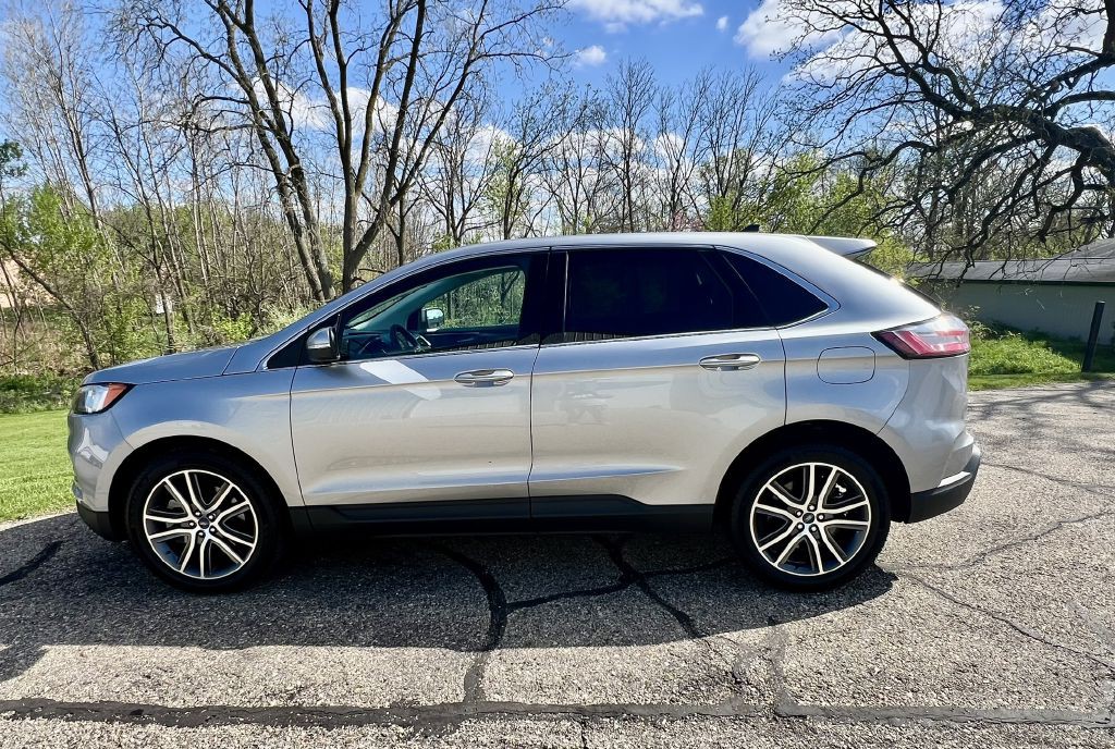 2021 Ford Edge Image 7