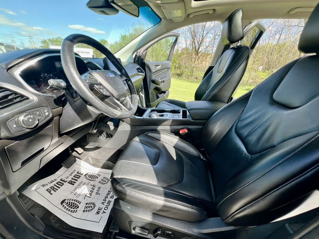 2021 Ford Edge Image 9