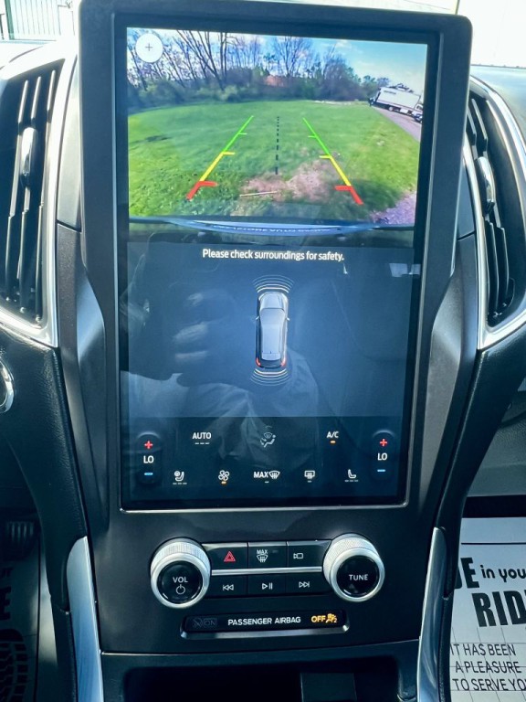 2021 Ford Edge Image 14
