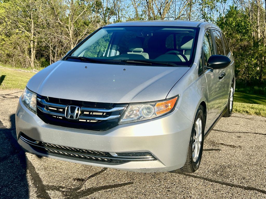 2014 Honda Odyssey Image 2