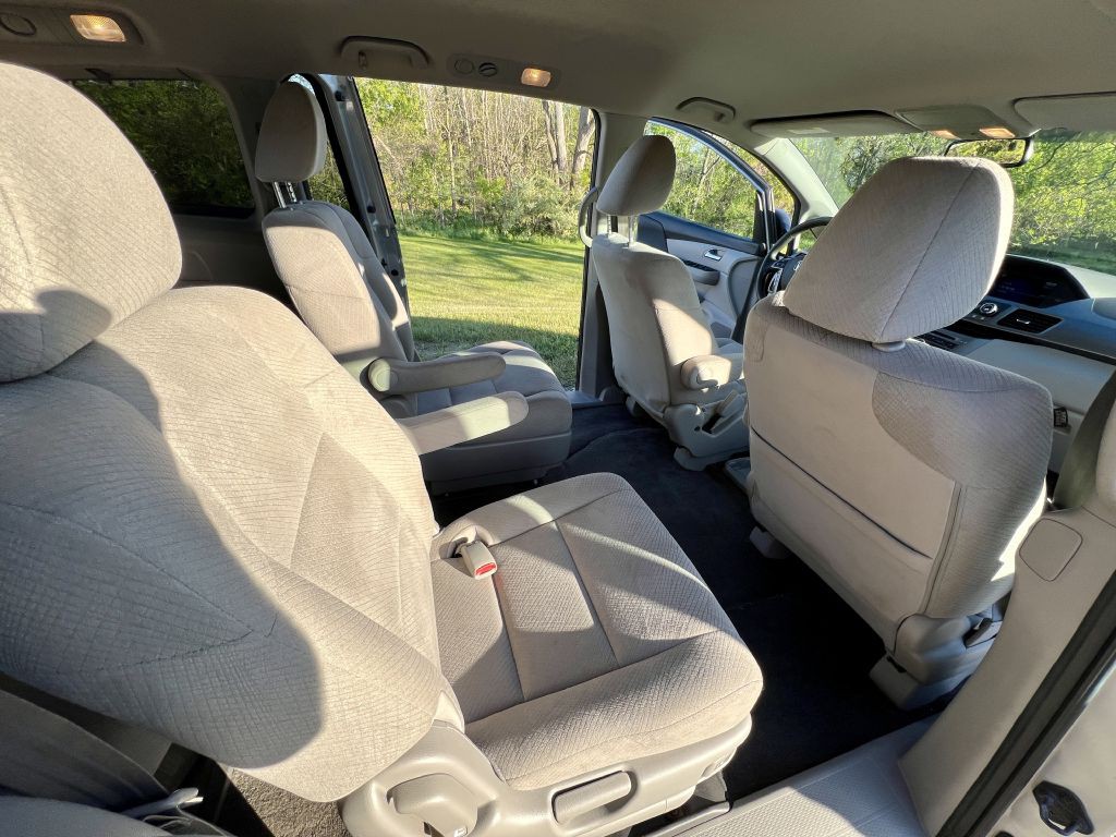 2014 Honda Odyssey Image 7