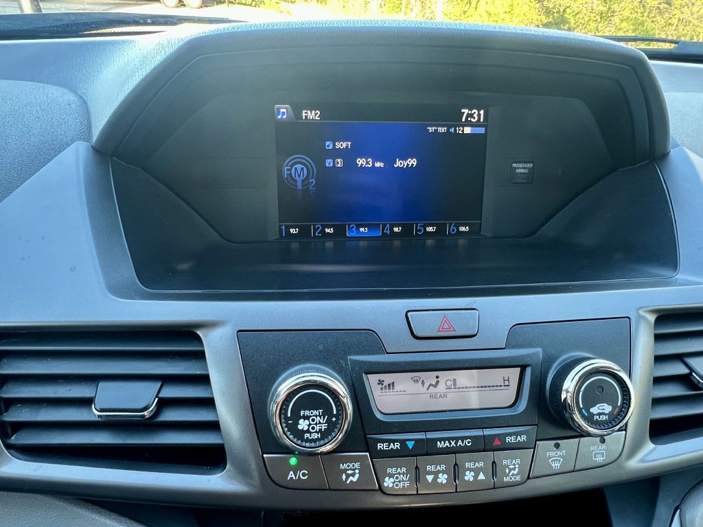 2014 Honda Odyssey Image 14