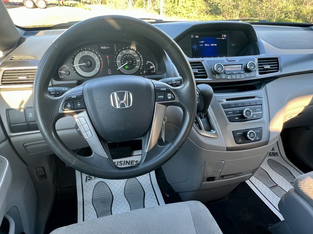 2014 Honda Odyssey Image 16