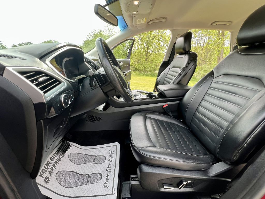 2016 Ford Edge Image 9