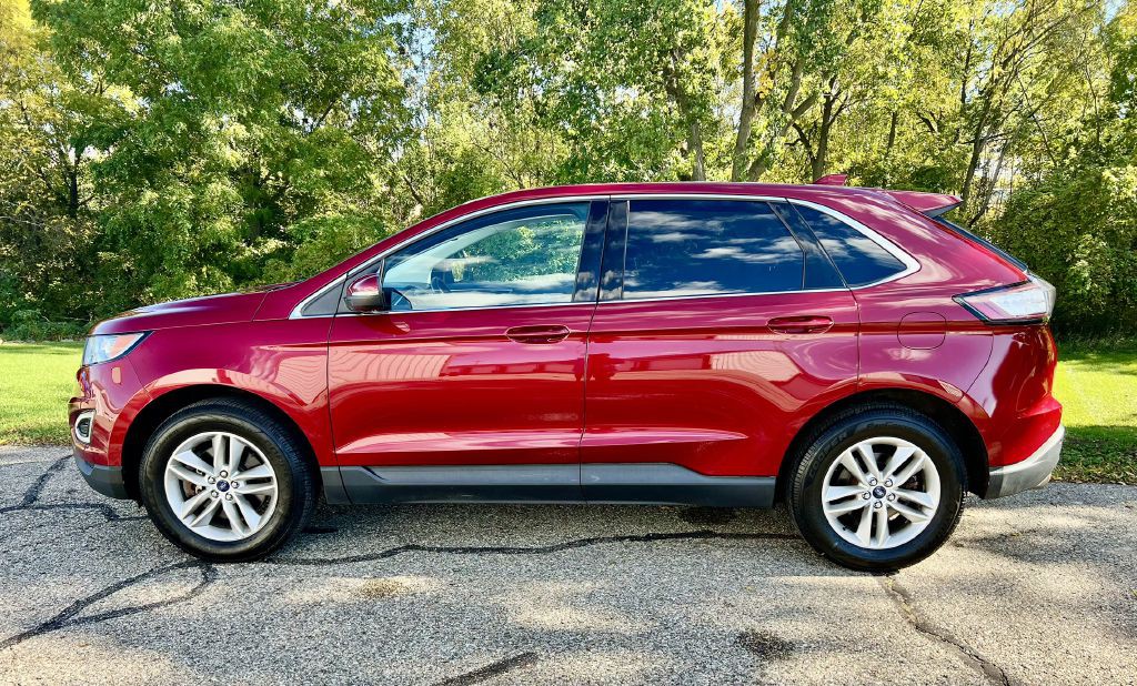 2016 Ford Edge Image 2