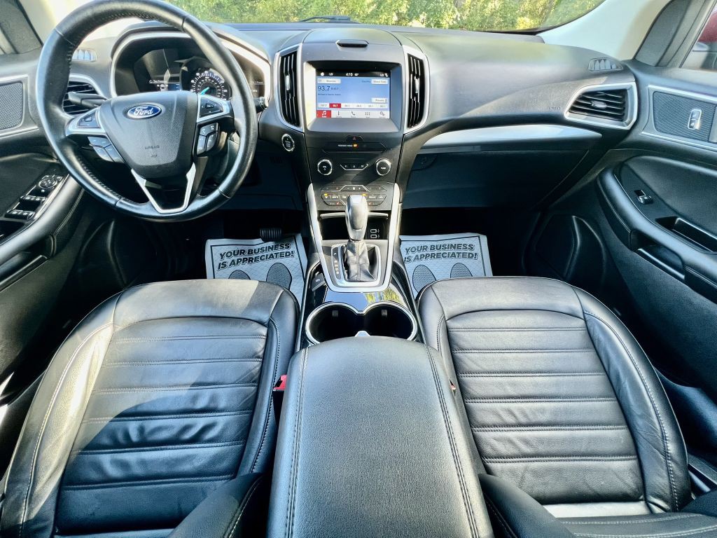 2016 Ford Edge Image 9