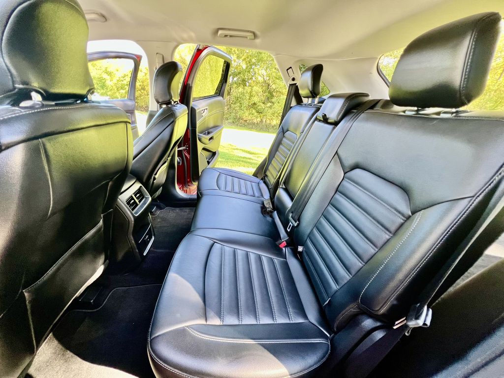 2016 Ford Edge Image 13