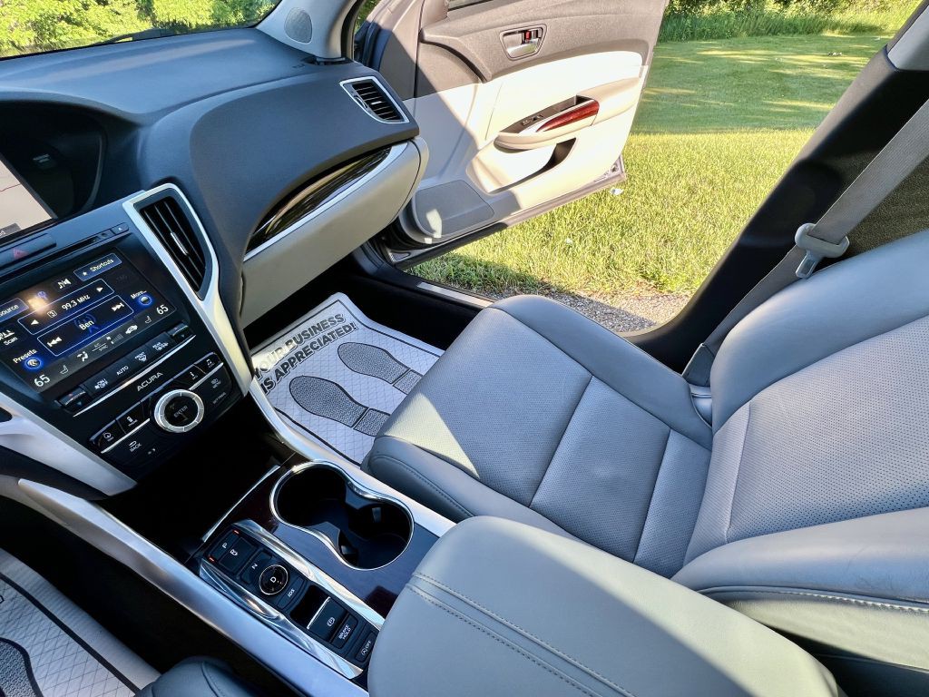 2017 Acura TL Image 5
