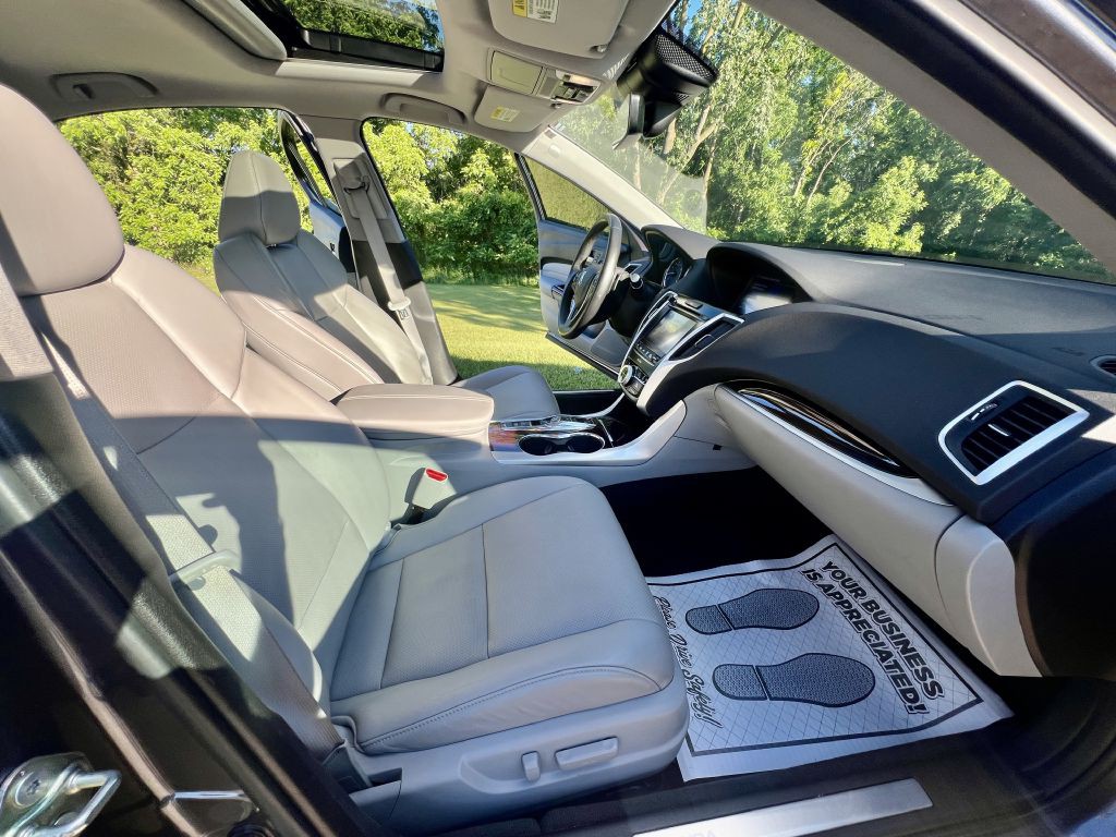 2017 Acura TL Image 7