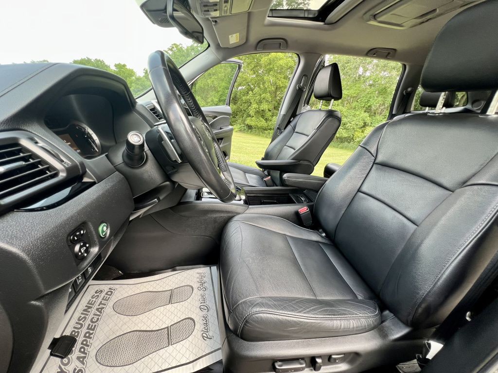 2018 Honda Pilot Image 8