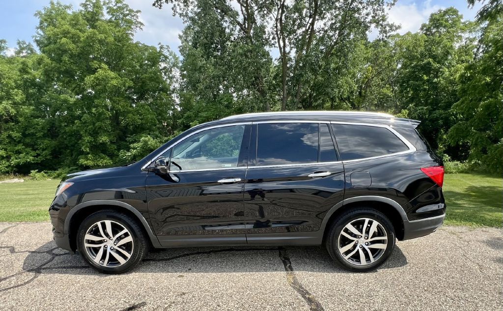 2018 Honda Pilot Image 2