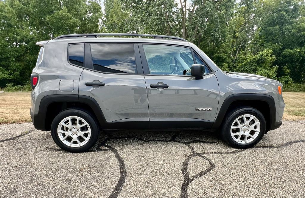 2020 Jeep Renegade Image 2