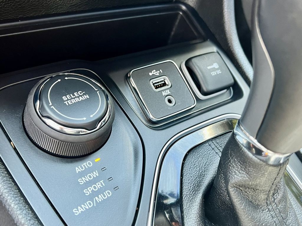 2022 Jeep Cherokee Image 13