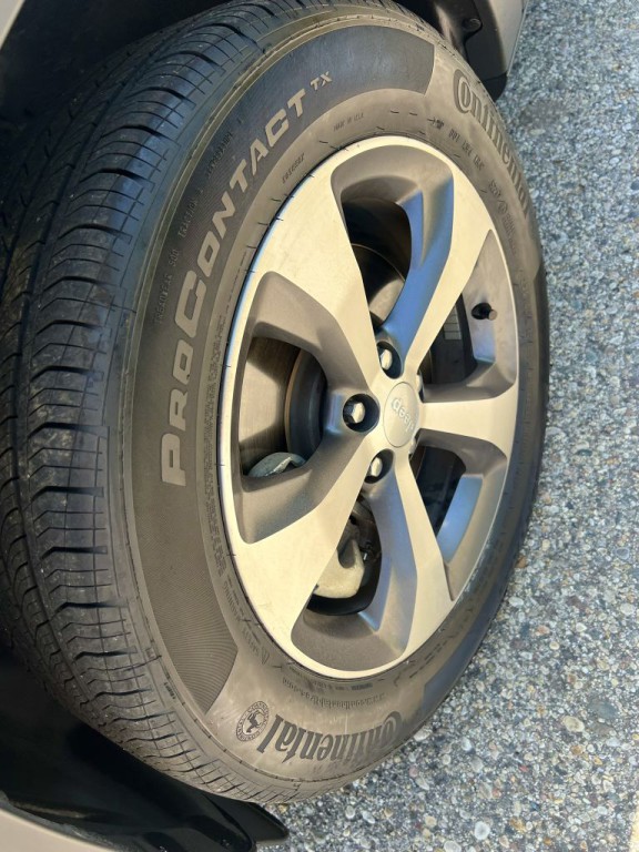 2022 Jeep Cherokee Image 18