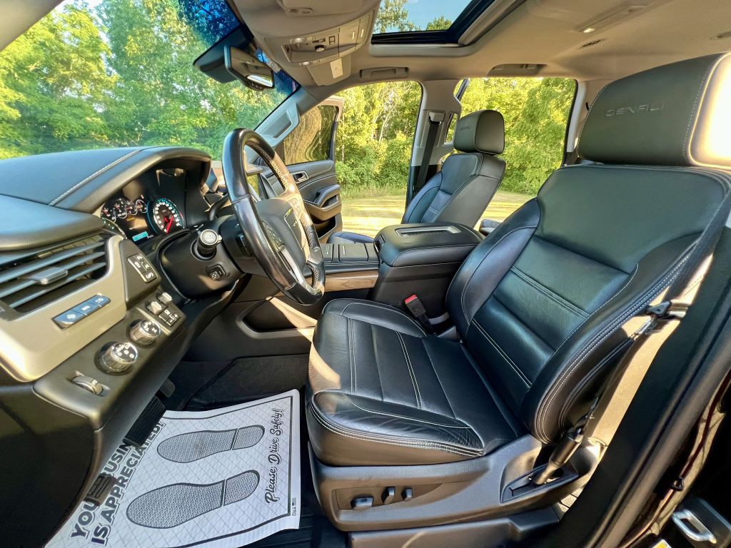2020 GMC Yukon Image 8