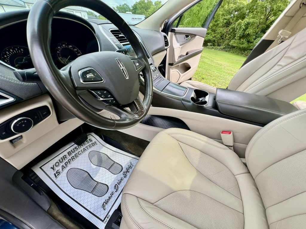 2017 Lincoln MKX Image 8