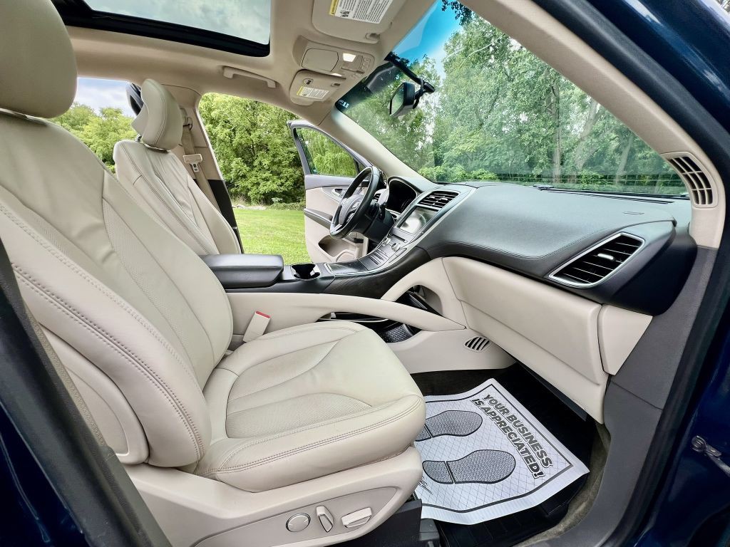 2017 Lincoln MKX Image 9