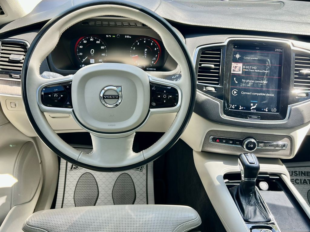 2021 Volvo XC90 Image 11