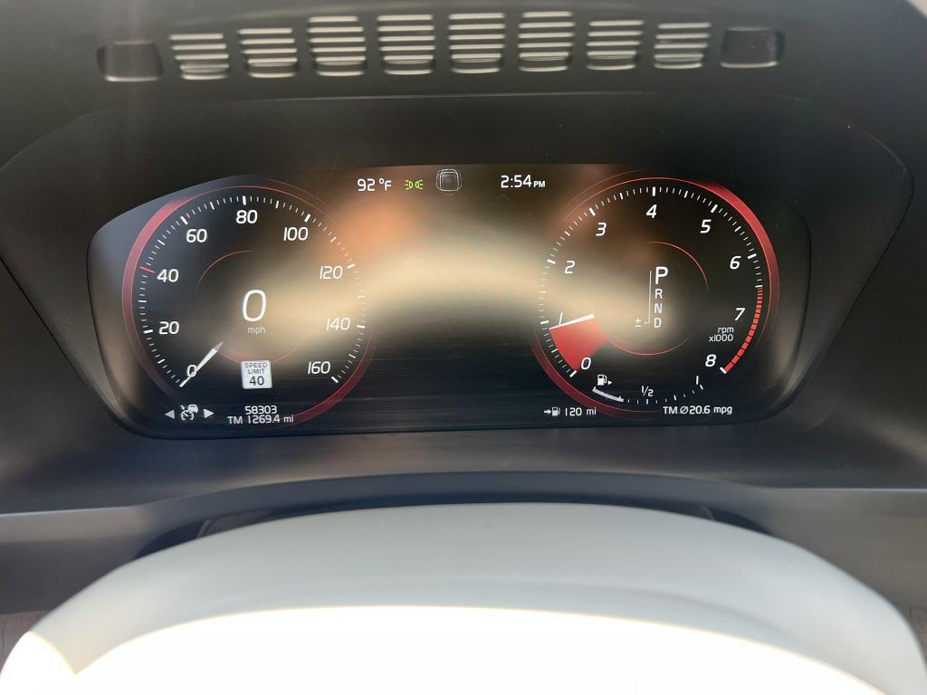 2021 Volvo XC90 Image 14