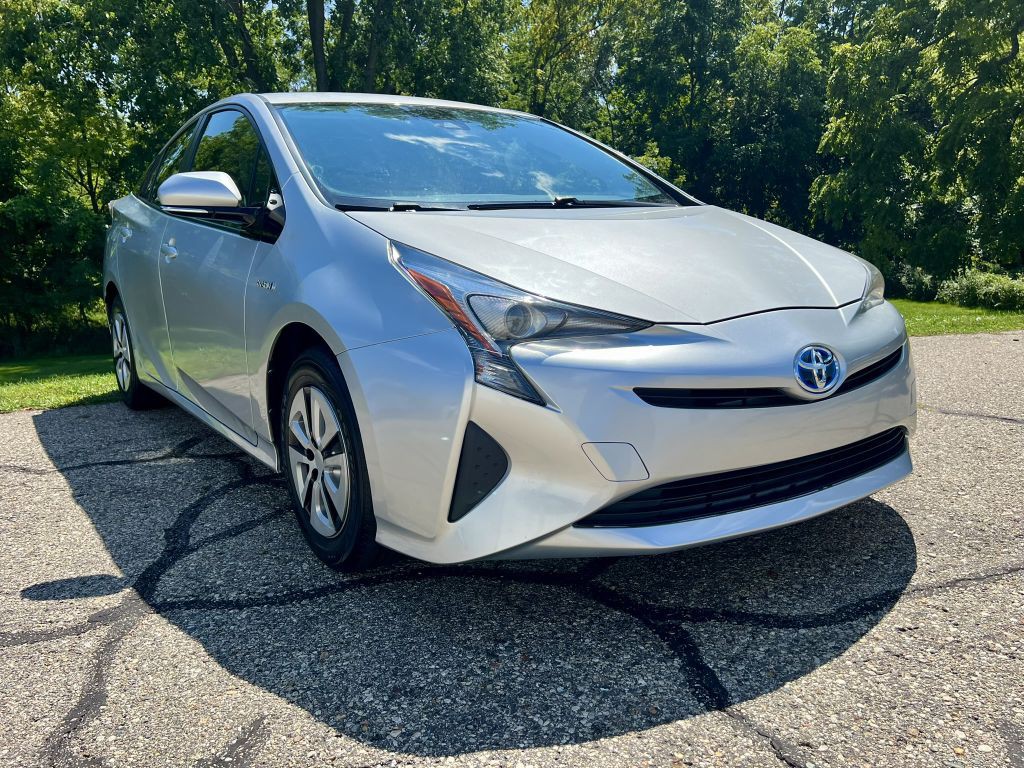 2017 Toyota Prius Image 3