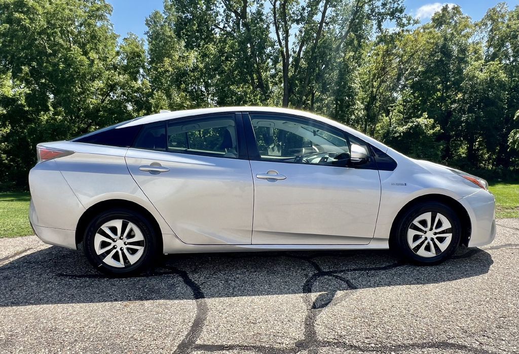 2017 Toyota Prius Image 5