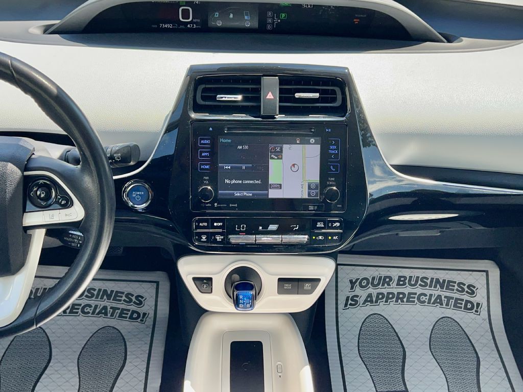 2017 Toyota Prius Image 10