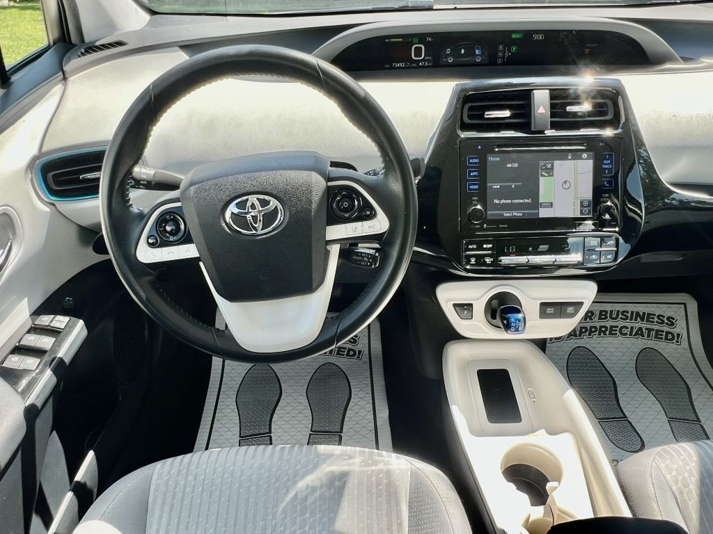 2017 Toyota Prius Image 13