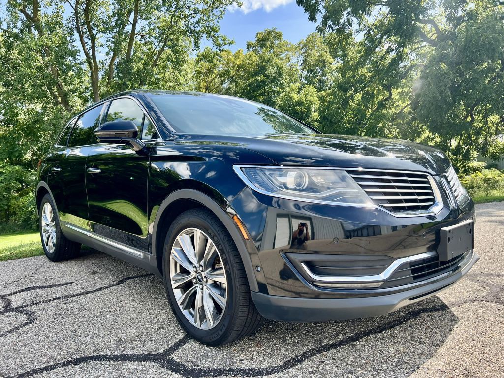 2017 Lincoln MKX Image 2