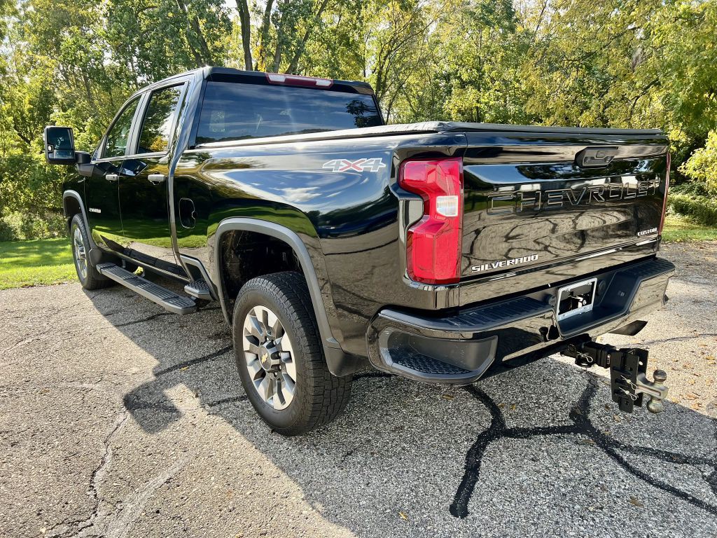 2021 Chevrolet Silverado 1500 Image 3