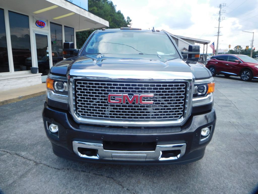 2015 GMC Sierra Image 2