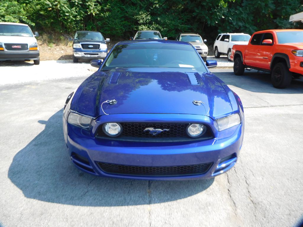 2014 Ford Mustang Image 2