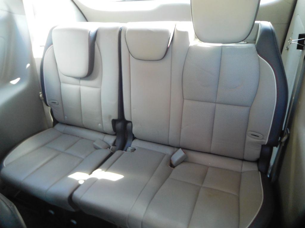 2015 Kia Sedona Image 8