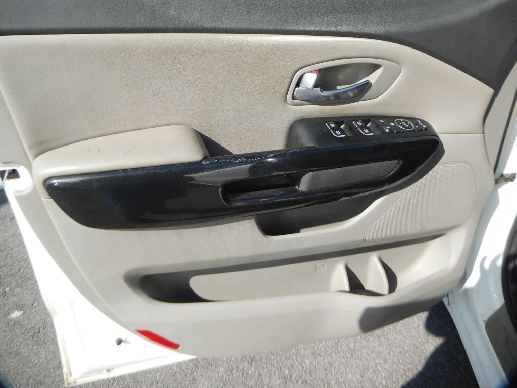 2015 Kia Sedona Image 12