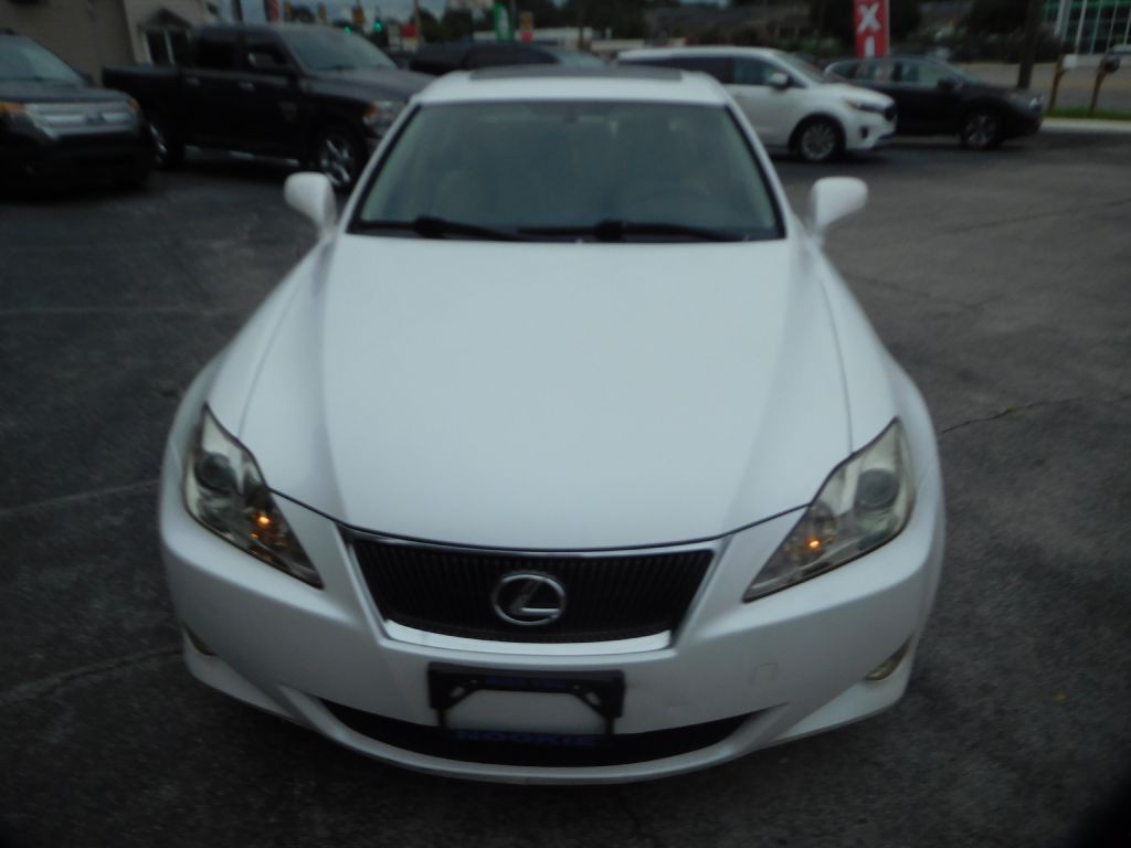 2008 Lexus IS Image 2