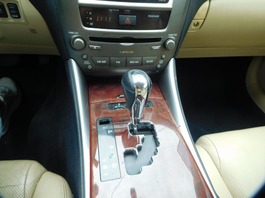 2008 Lexus IS Image 13
