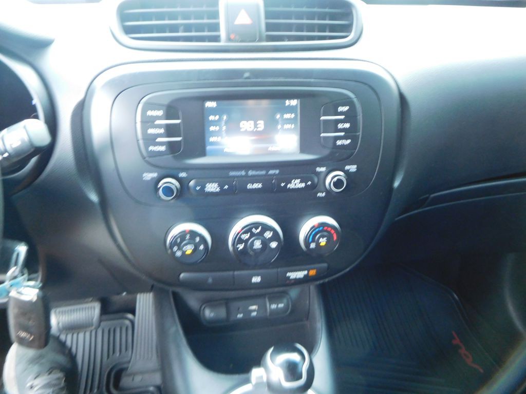 2016 Kia Soul Image 10