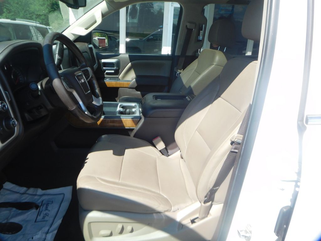 2017 GMC Sierra Image 8