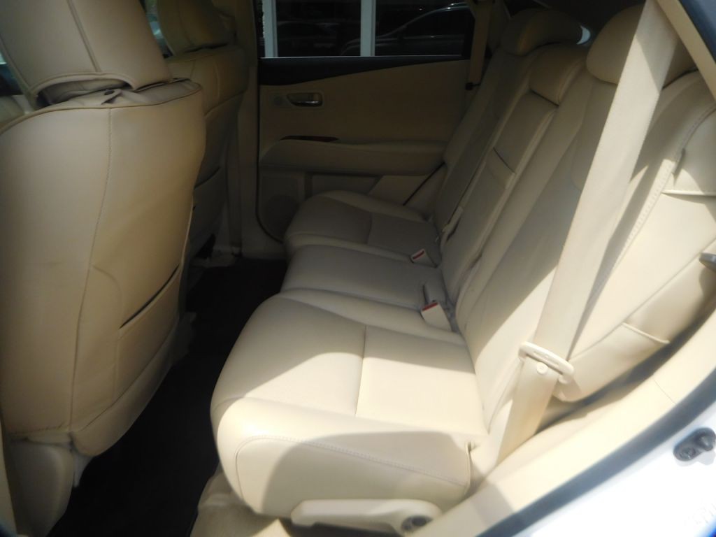 2010 Lexus RX Image 7