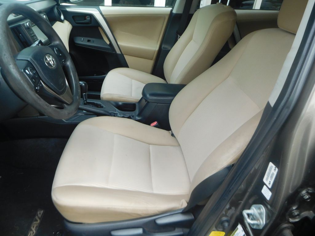 2013 Toyota Rav4 Image 9